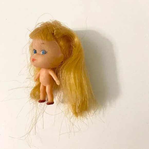 Vintage Liddle Kiddle Laffy Lemon Doll and Unmarked Miniature 2 Inch Doll - Picture 9 of 16